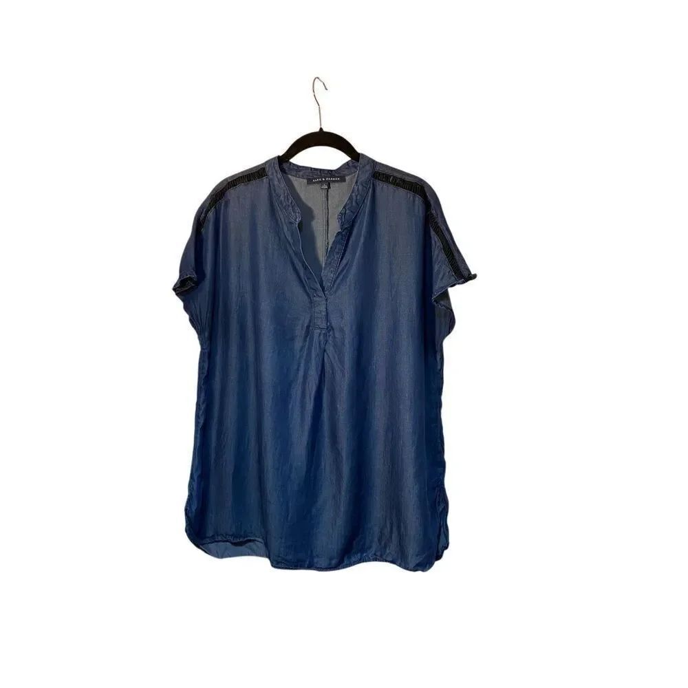 Alex & Parker women’s chambray denim, cap sleeve, V-neck top size large